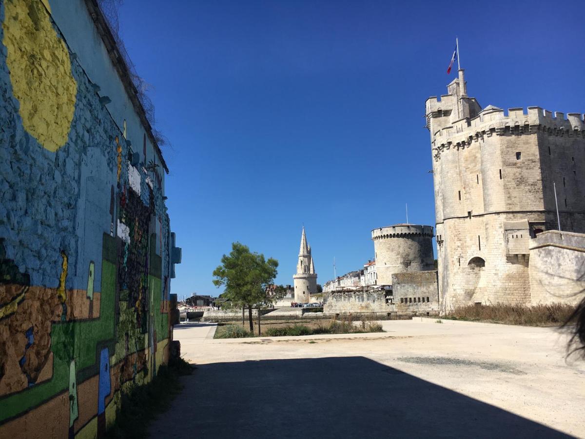 Appartement Nid douillet T2 wifi centre historique 3 étoiles à La Rochelle  Extérieur photo
